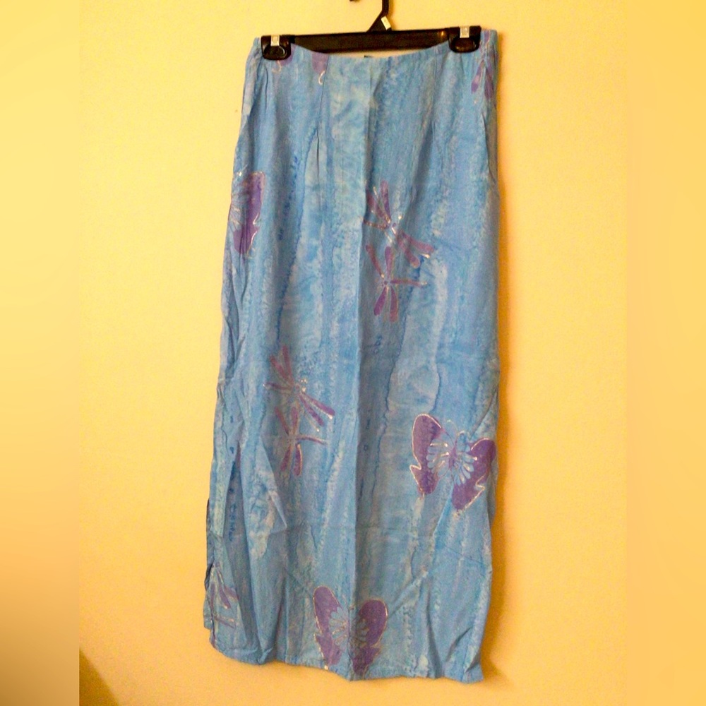 Tropical Tantrum woman’s skirt. Size large.